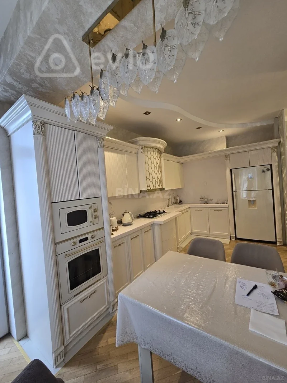 Kirayə verilir 3 otaqlı yeni tikili 115 m²