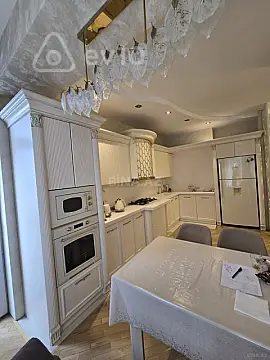 Kirayə verilir 3 otaqlı yeni tikili 115 m²