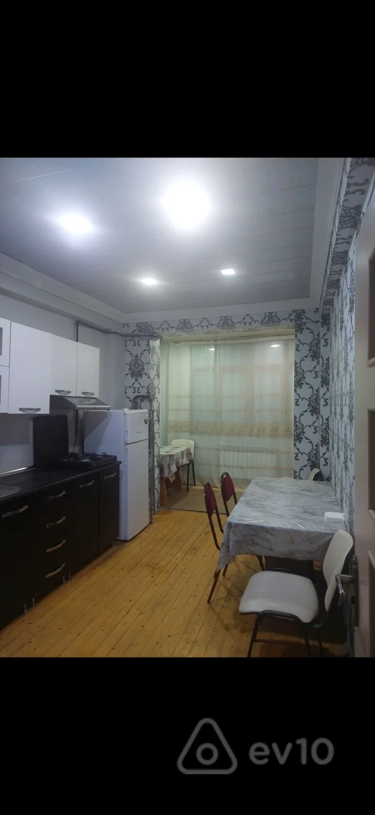 Kirayə verilir 2 otaqlı yeni tikili 50 m²