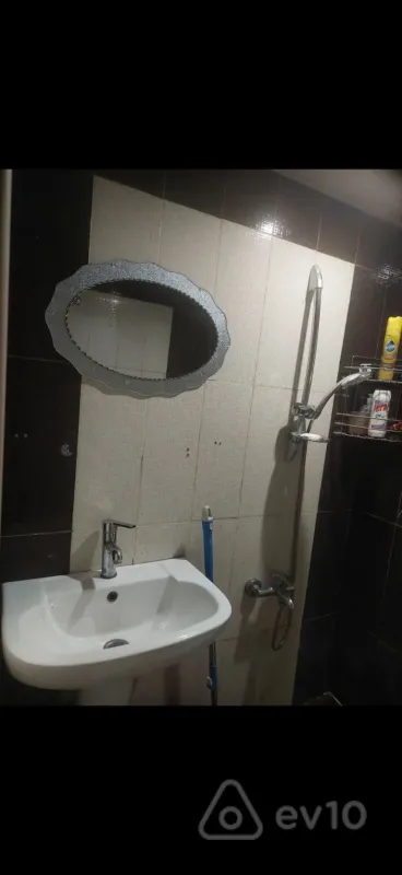 Kirayə verilir 2 otaqlı yeni tikili 50 m²