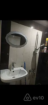 Kirayə verilir 2 otaqlı yeni tikili 50 m²