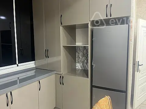 Kirayə verilir 3 otaqlı yeni tikili 45 m²