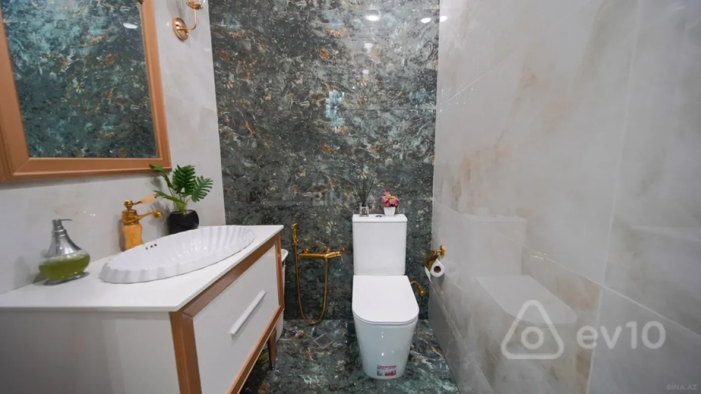 Kirayə verilir 3 otaqlı yeni tikili 135 m²