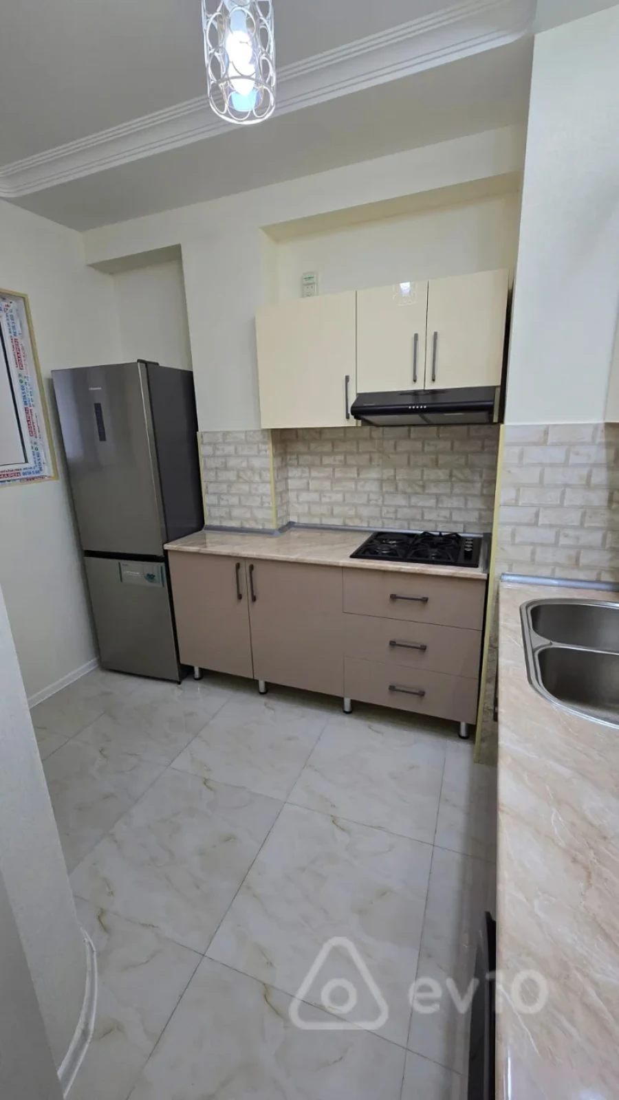 Kirayə verilir 2 otaqlı yeni tikili 65 m²