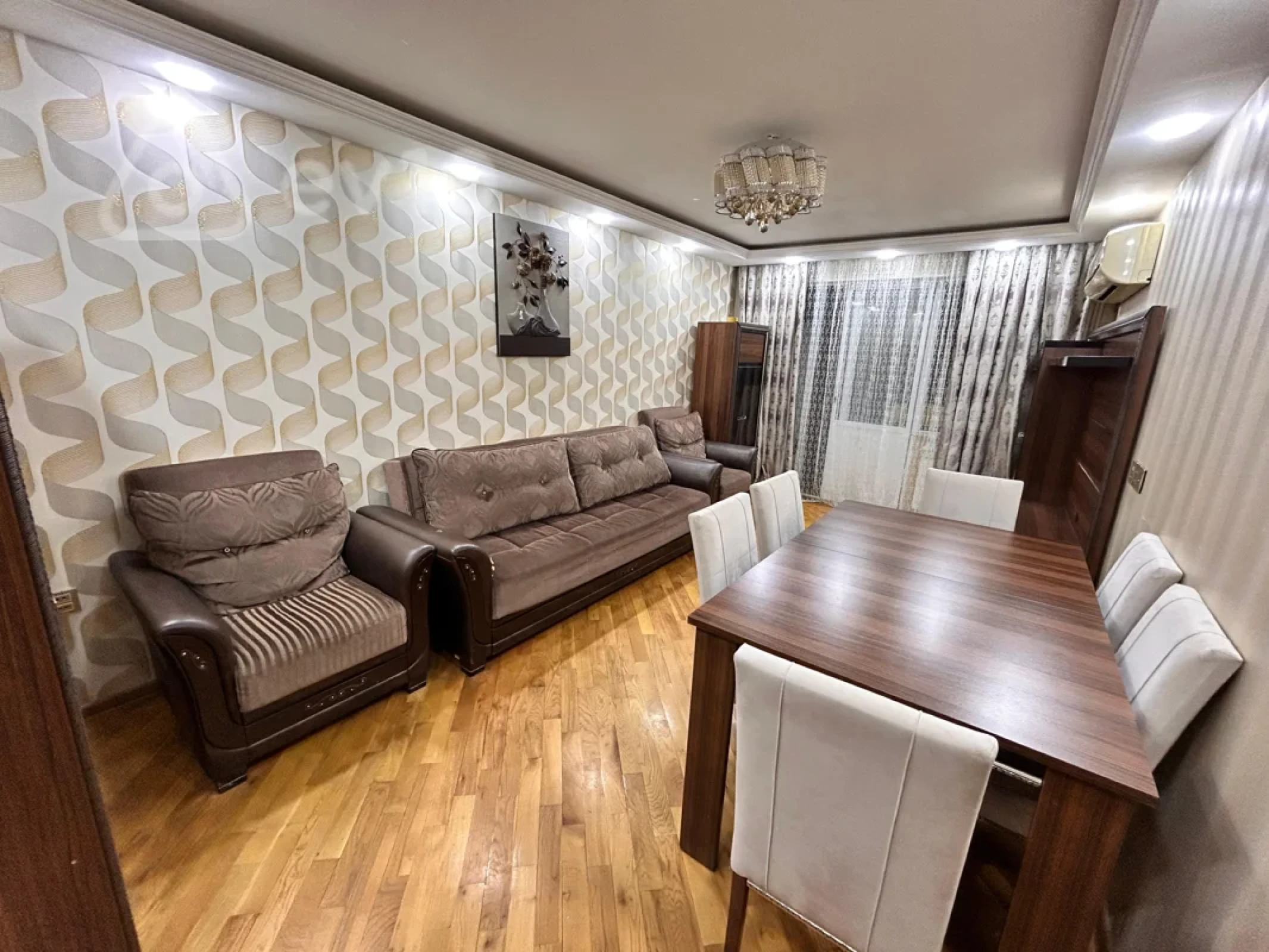 Kirayə verilir 3 otaqlı köhnə tikili 65 m²