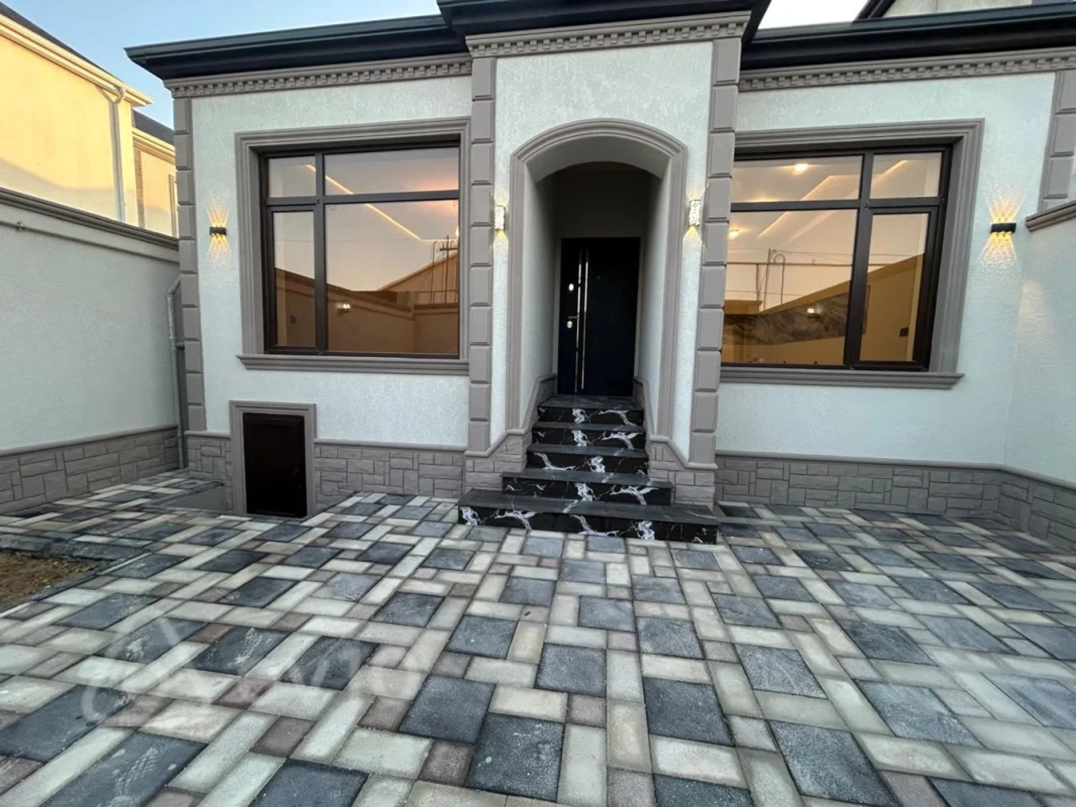 Satılır 4 otaqlı həyət evi 120 m²