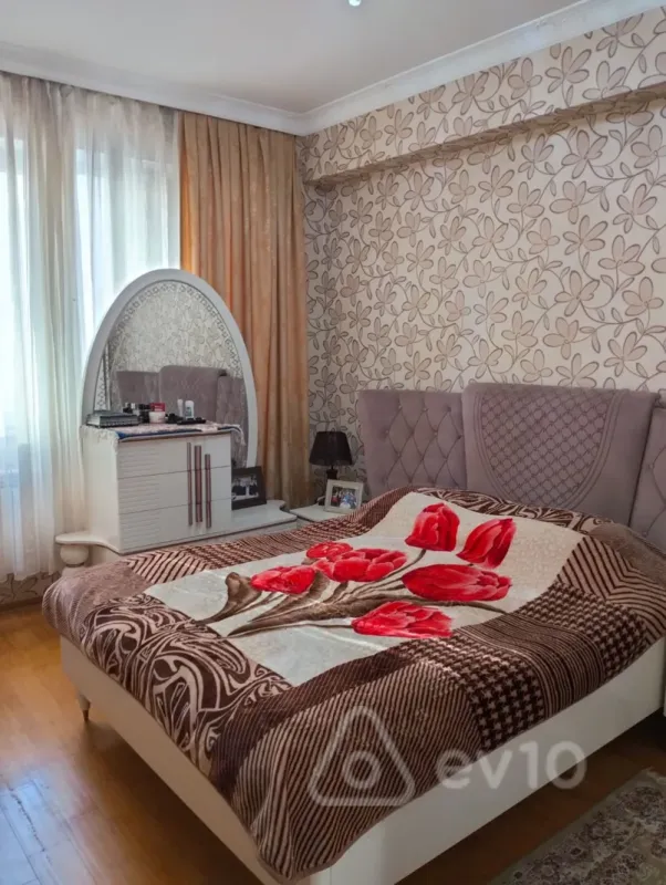 Kirayə verilir 2 otaqlı yeni tikili 50 m²