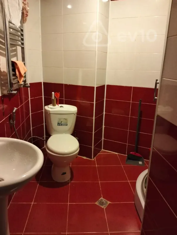 Kirayə verilir 2 otaqlı yeni tikili 50 m²