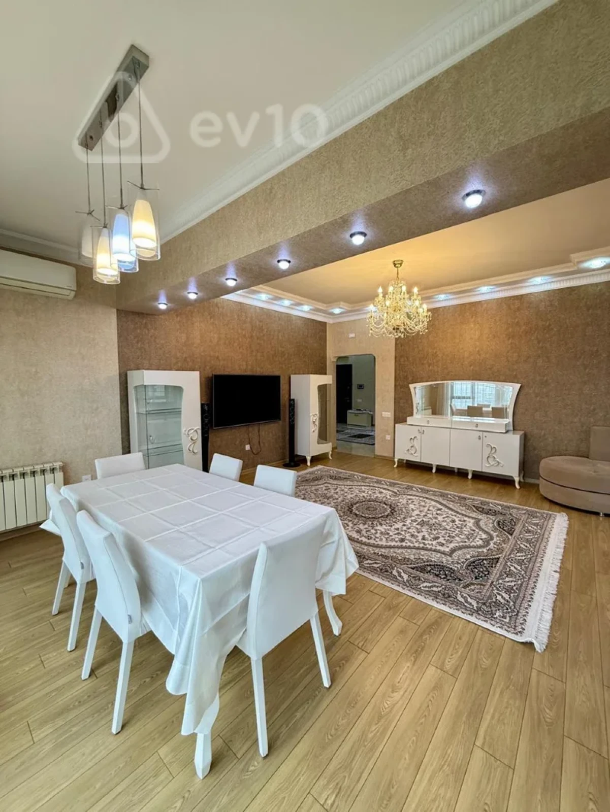 Kirayə verilir 4 otaqlı yeni tikili 185 m²