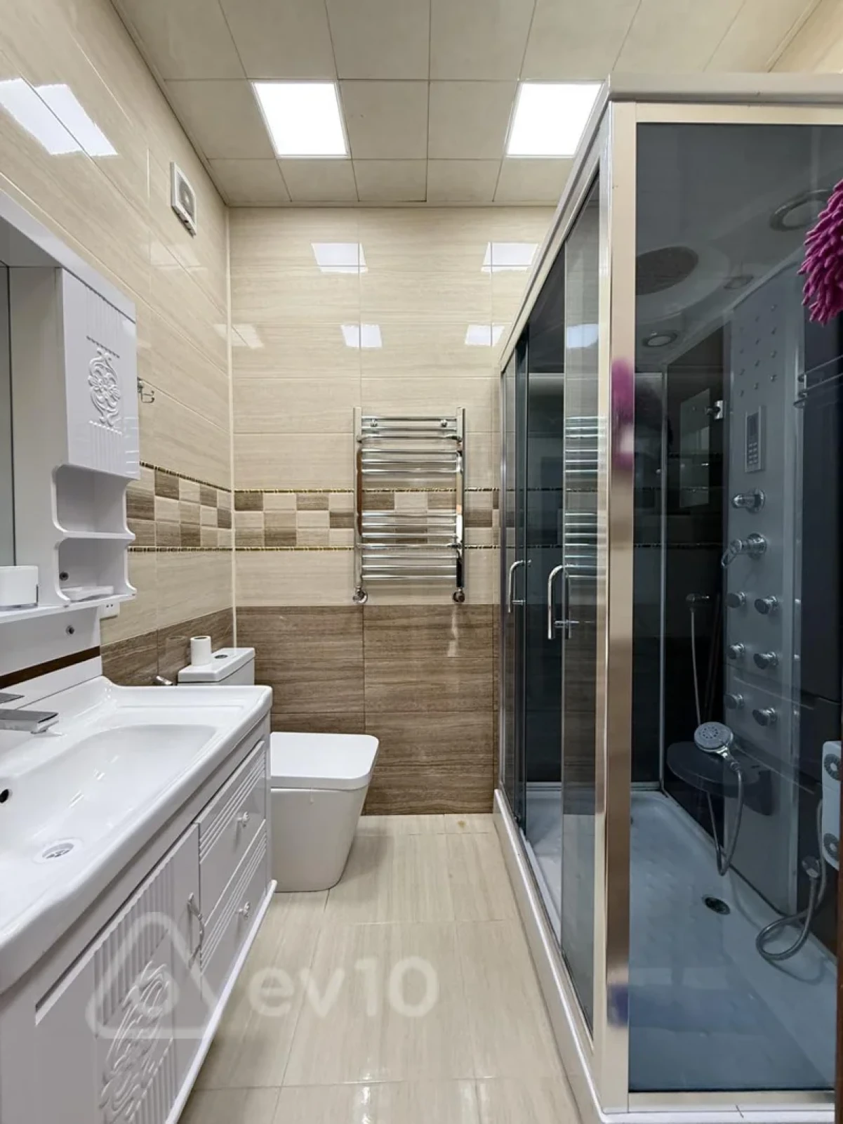 Kirayə verilir 4 otaqlı yeni tikili 185 m²