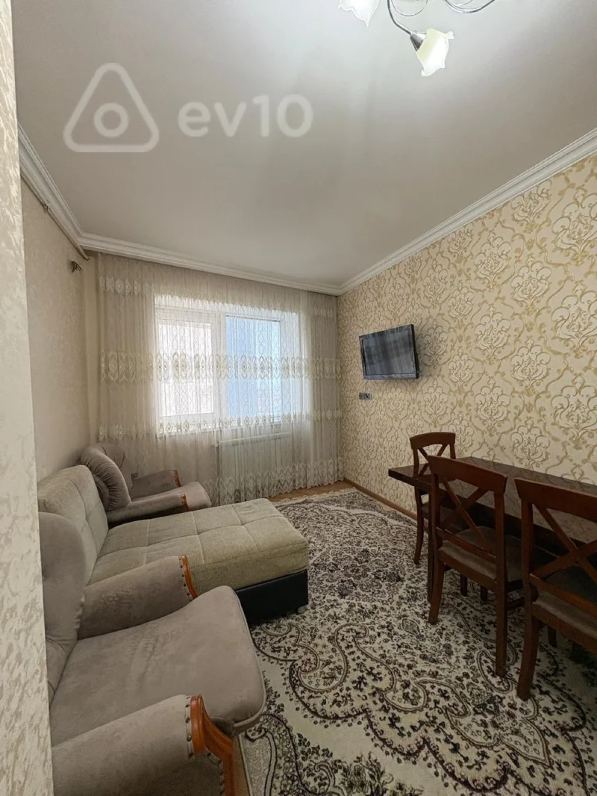 Kirayə verilir 2 otaqlı yeni tikili 60 m²