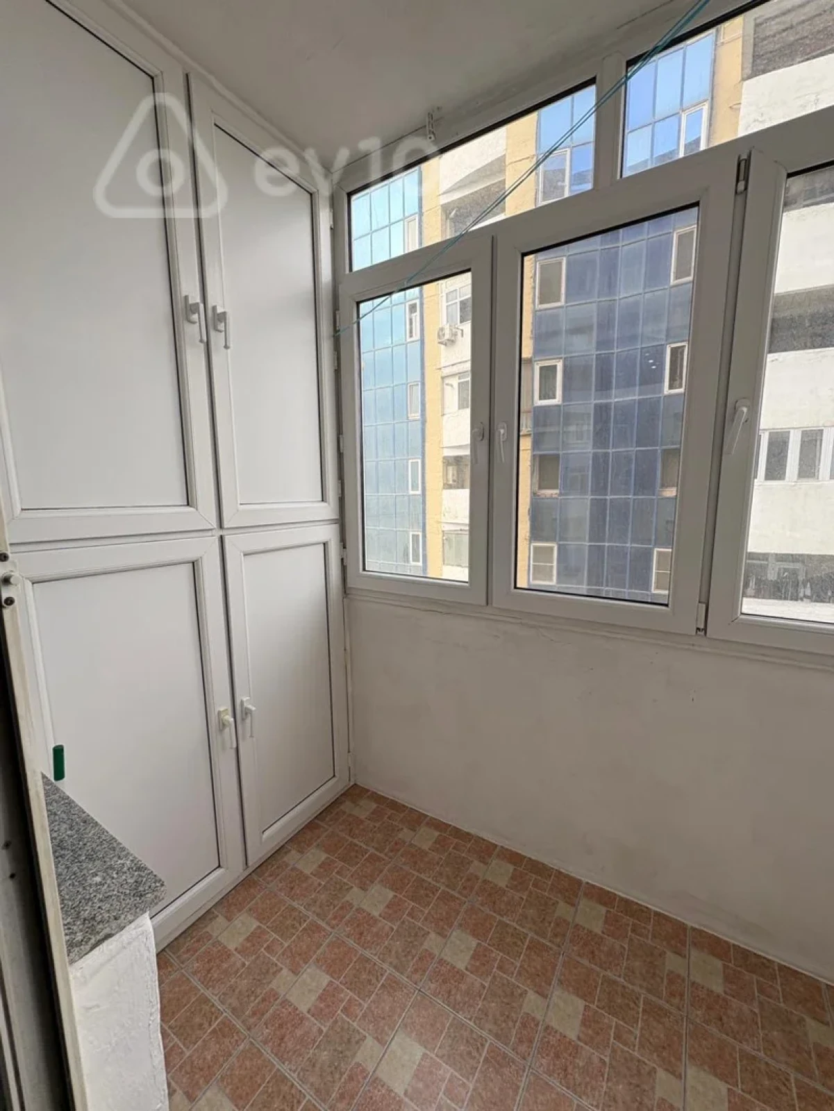 Kirayə verilir 2 otaqlı yeni tikili 63 m²