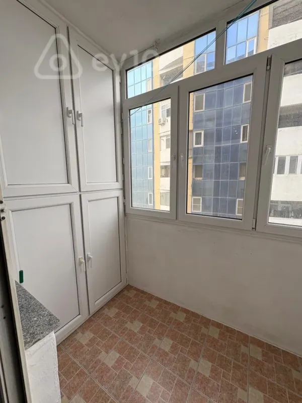 Kirayə verilir 2 otaqlı yeni tikili 63 m²