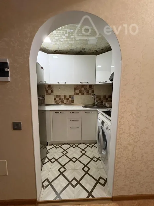 Kirayə verilir 2 otaqlı yeni tikili 63 m²