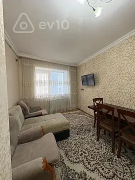 Kirayə verilir 2 otaqlı yeni tikili 65 m²