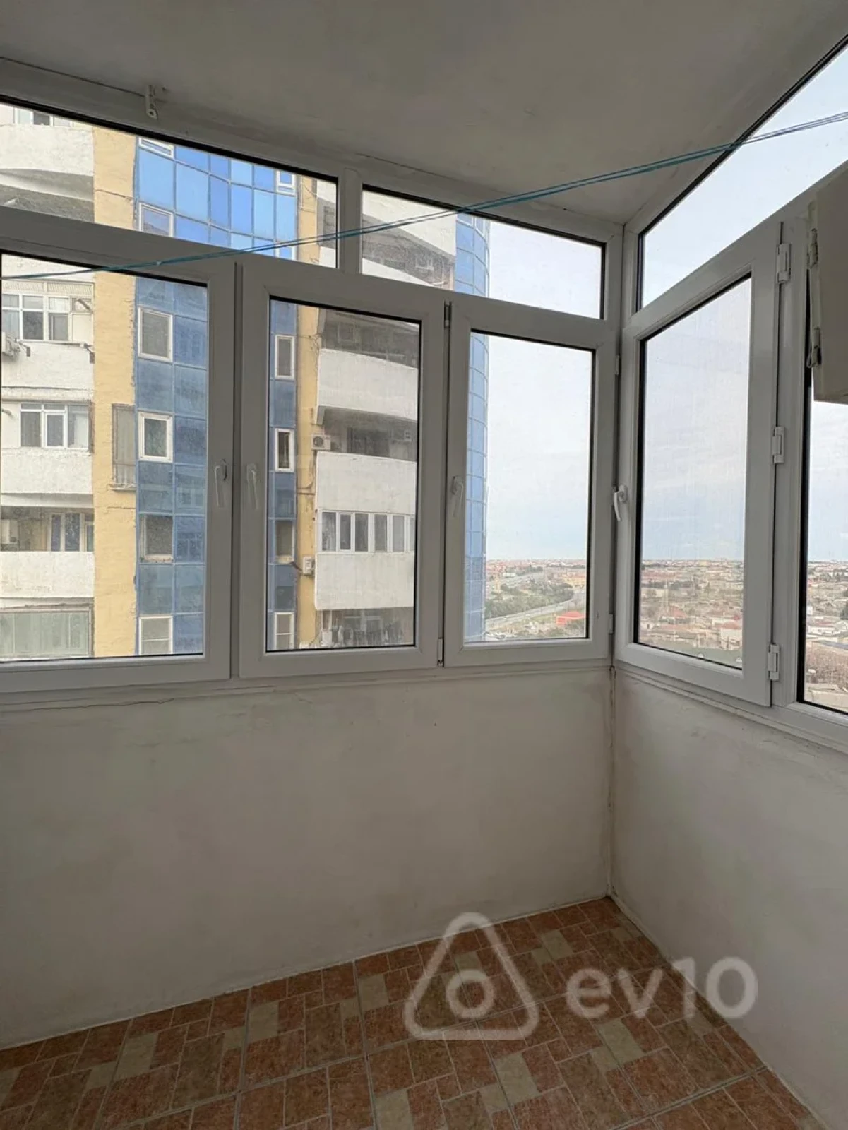 Kirayə verilir 2 otaqlı yeni tikili 70 m²