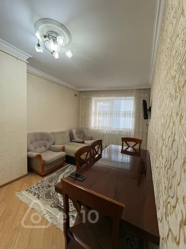 Kirayə verilir 2 otaqlı yeni tikili 70 m²