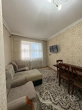 Kirayə verilir 2 otaqlı yeni tikili 70 m²