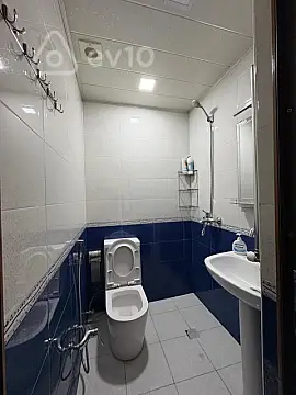 Kirayə verilir 2 otaqlı yeni tikili 70 m²