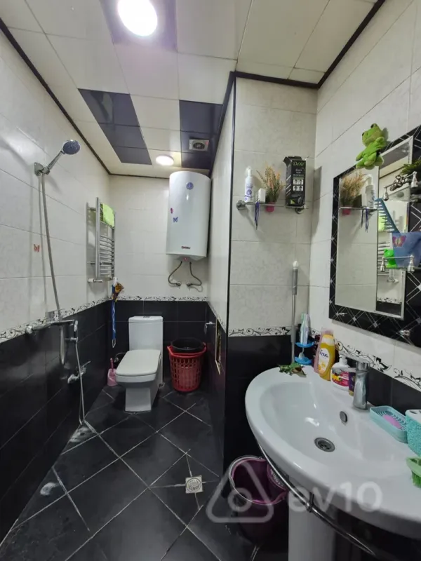 Kirayə verilir 3 otaqlı yeni tikili 70 m²