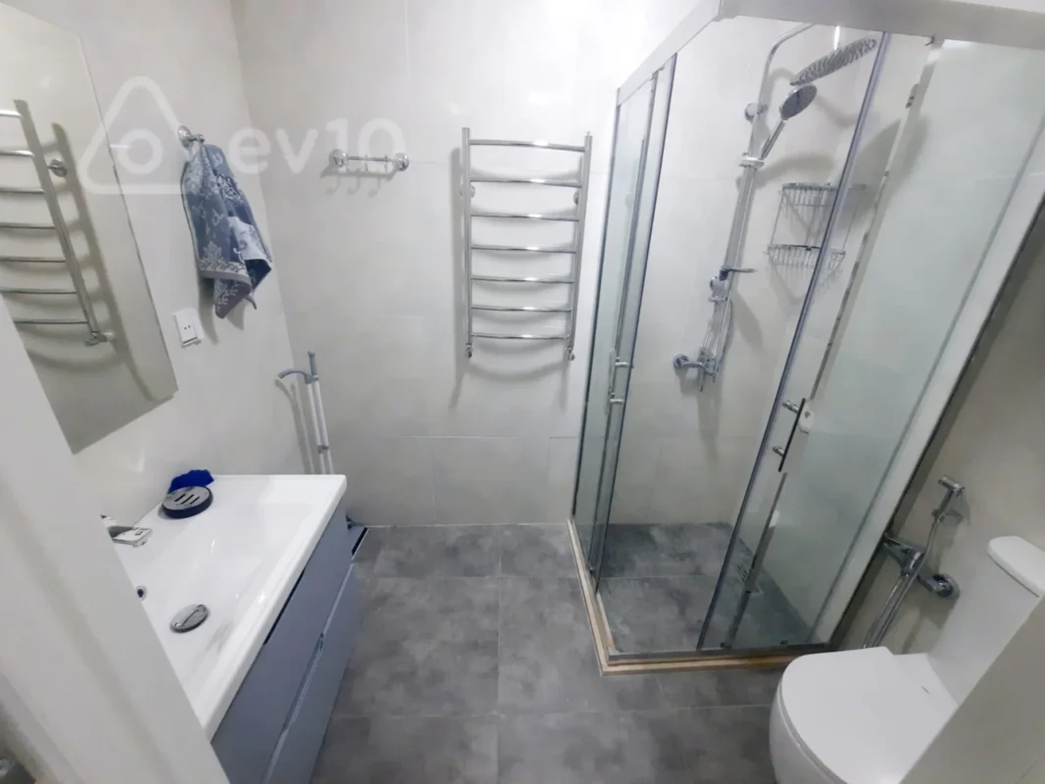 Kirayə verilir 2 otaqlı yeni tikili 63 m²