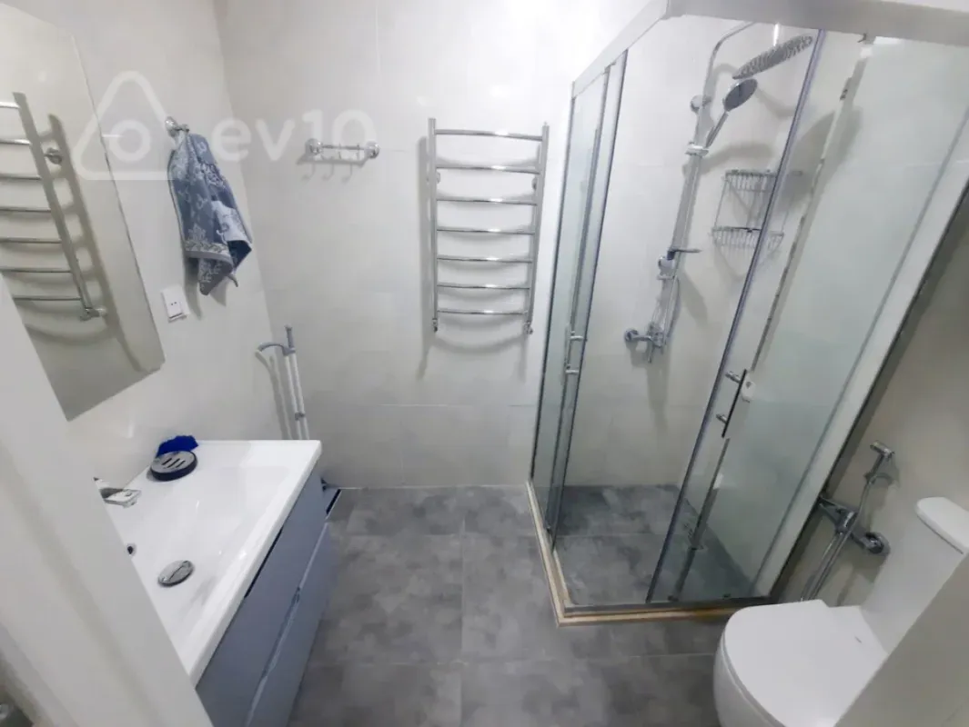 Kirayə verilir 2 otaqlı yeni tikili 63 m²