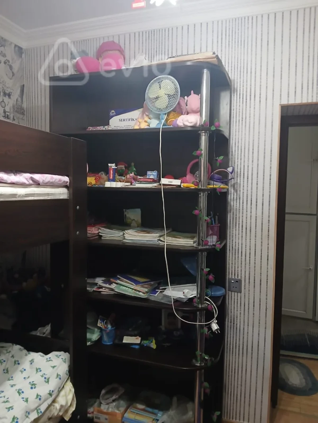 Satılır 3 otaqlı köhnə tikili 50 m²