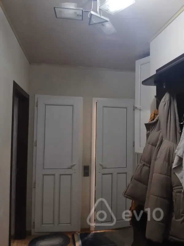 Satılır 3 otaqlı köhnə tikili 50 m²