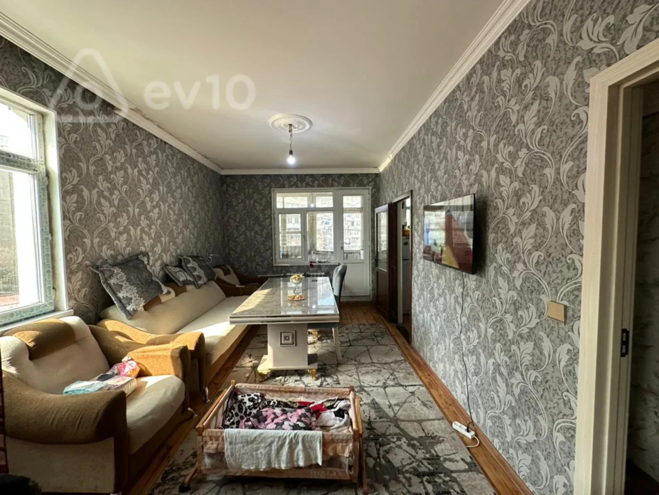 Satılır 2 otaqlı köhnə tikili 50 m²