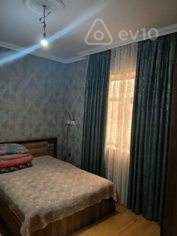 Kirayə verilir 2 otaqlı həyət evi 110 m²