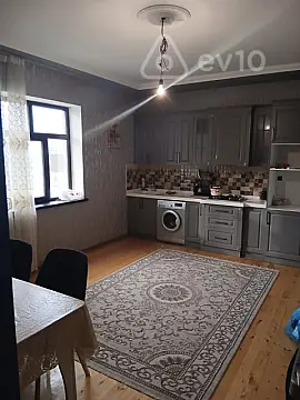 Kirayə verilir 2 otaqlı həyət evi 110 m²