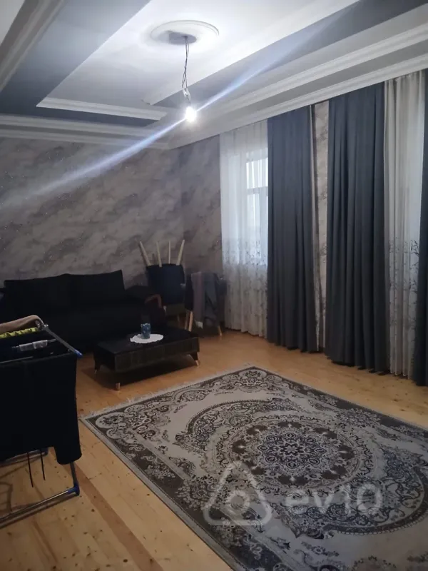 Kirayə verilir 2 otaqlı həyət evi 110 m²