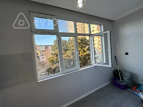 Satılır 3 otaqlı köhnə tikili 50 m²