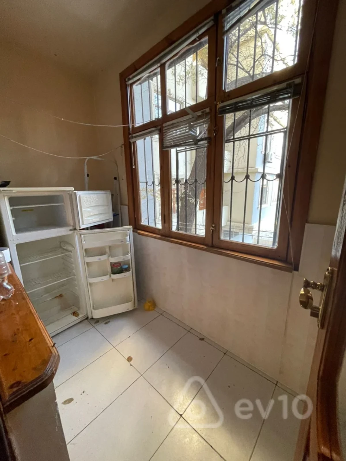 Kirayə verilir 2 otaqlı köhnə tikili 45 m²
