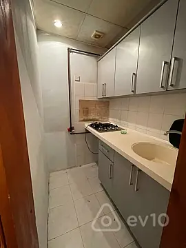 Kirayə verilir 2 otaqlı köhnə tikili 45 m²