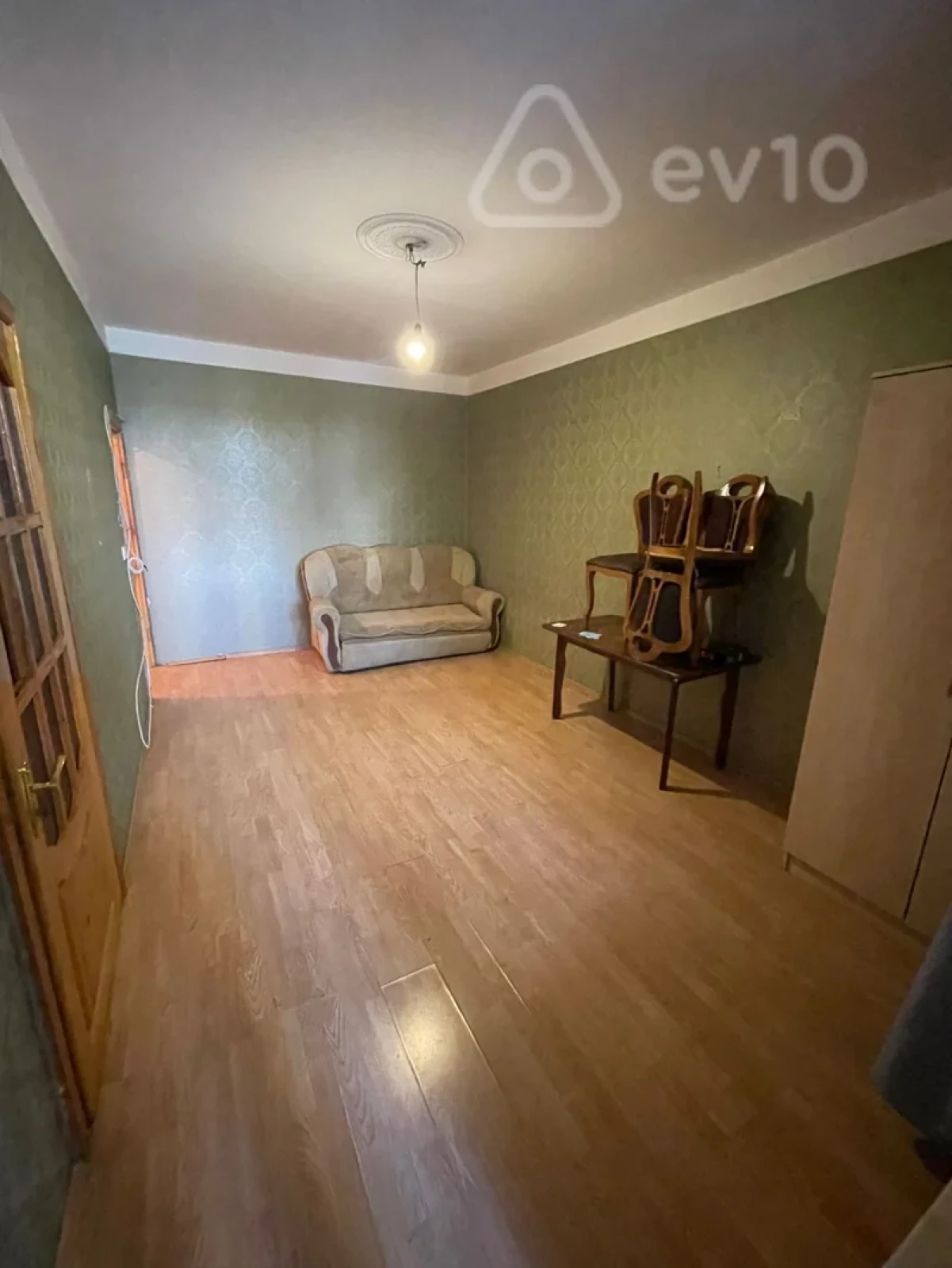 Kirayə verilir 2 otaqlı köhnə tikili 45 m²