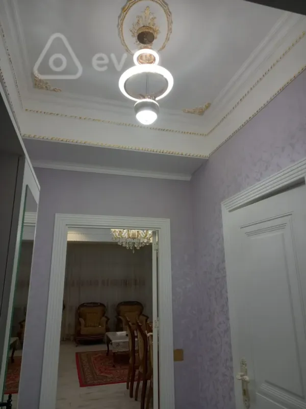 Kirayə verilir 2 otaqlı yeni tikili 65 m²