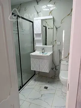 Kirayə verilir 3 otaqlı yeni tikili 95 m²