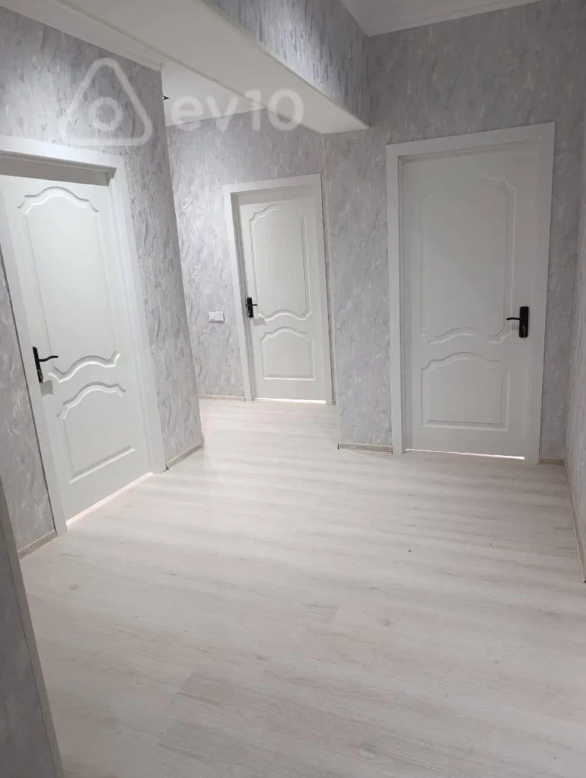 Kirayə verilir 3 otaqlı yeni tikili 95 m²