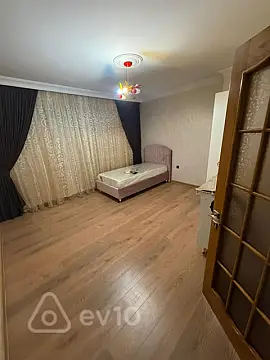 Kirayə verilir 3 otaqlı yeni tikili 130 m²