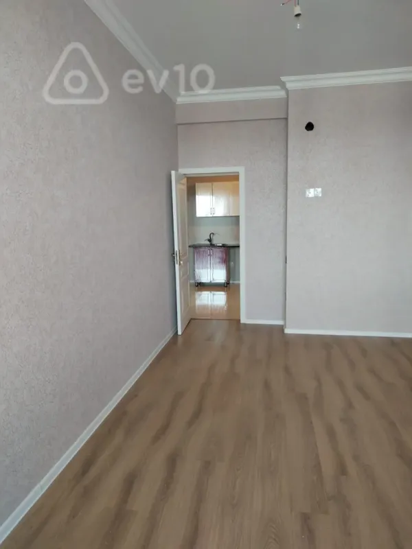 Satılır 2 otaqlı yeni tikili 77 m²