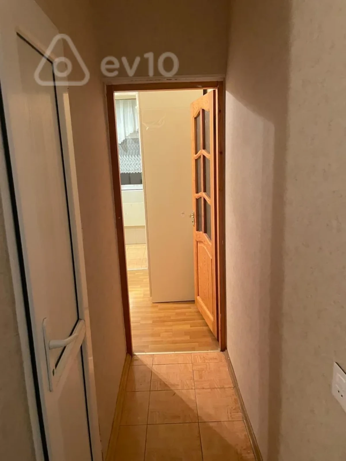 Kirayə verilir 2 otaqlı köhnə tikili 45 m²