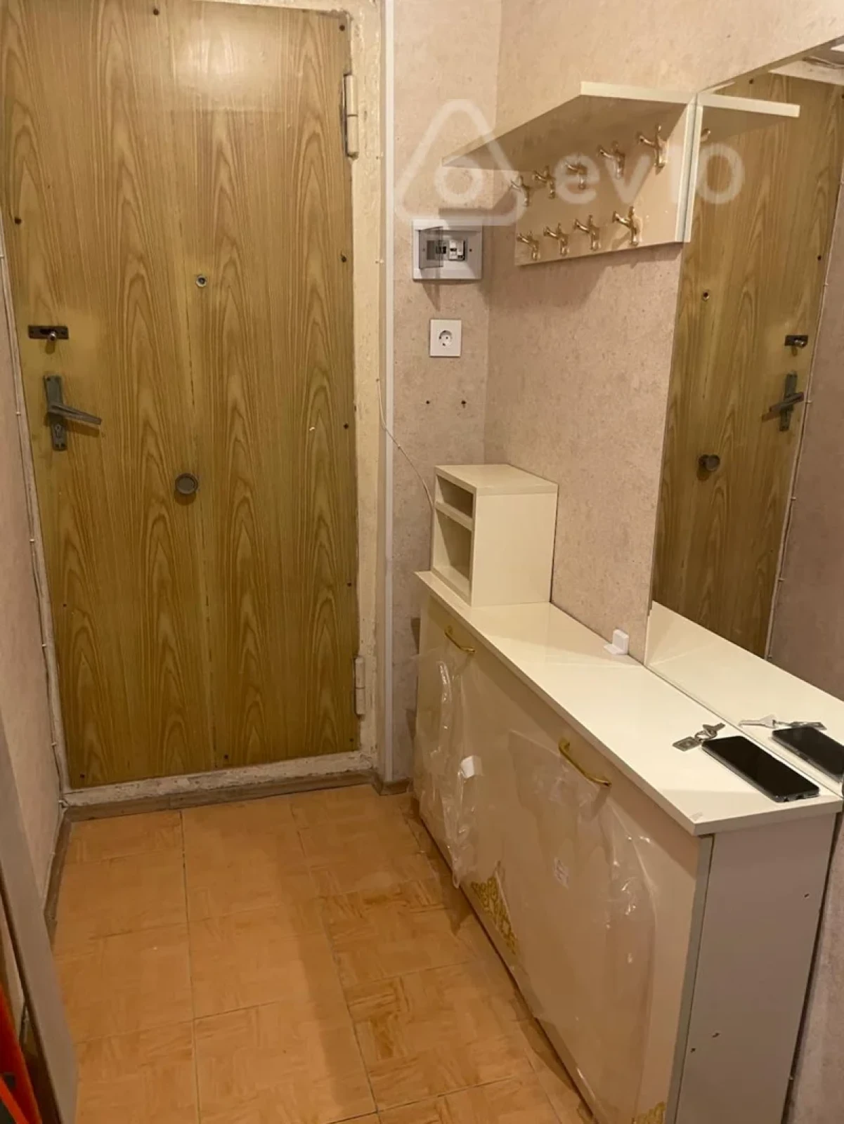 Kirayə verilir 2 otaqlı köhnə tikili 45 m²
