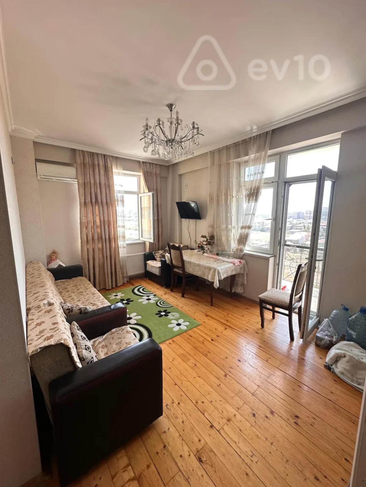 Kirayə verilir 2 otaqlı yeni tikili 65 m²