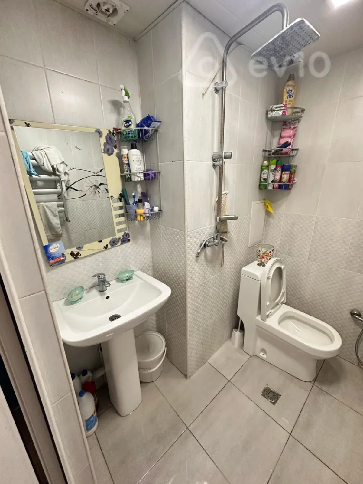 Kirayə verilir 2 otaqlı yeni tikili 65 m²