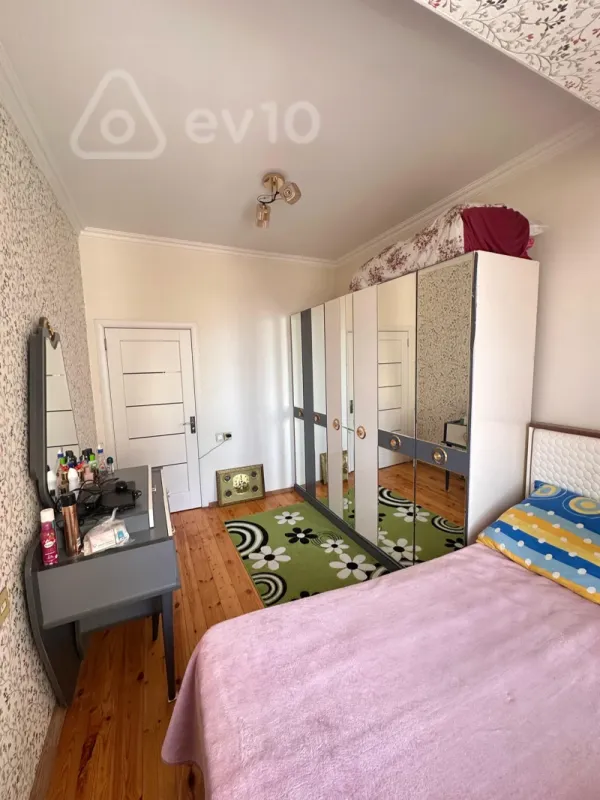 Kirayə verilir 2 otaqlı yeni tikili 65 m²