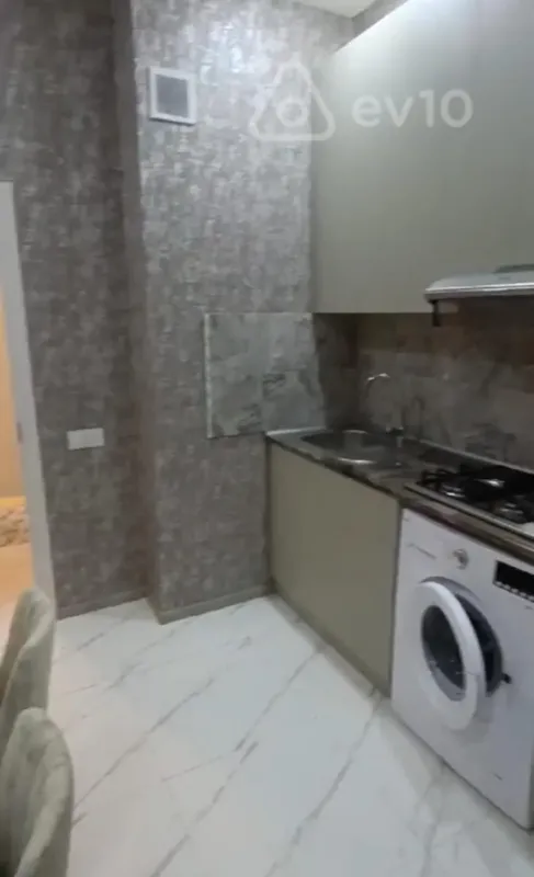 Kirayə verilir 1 otaqlı yeni tikili 46 m²