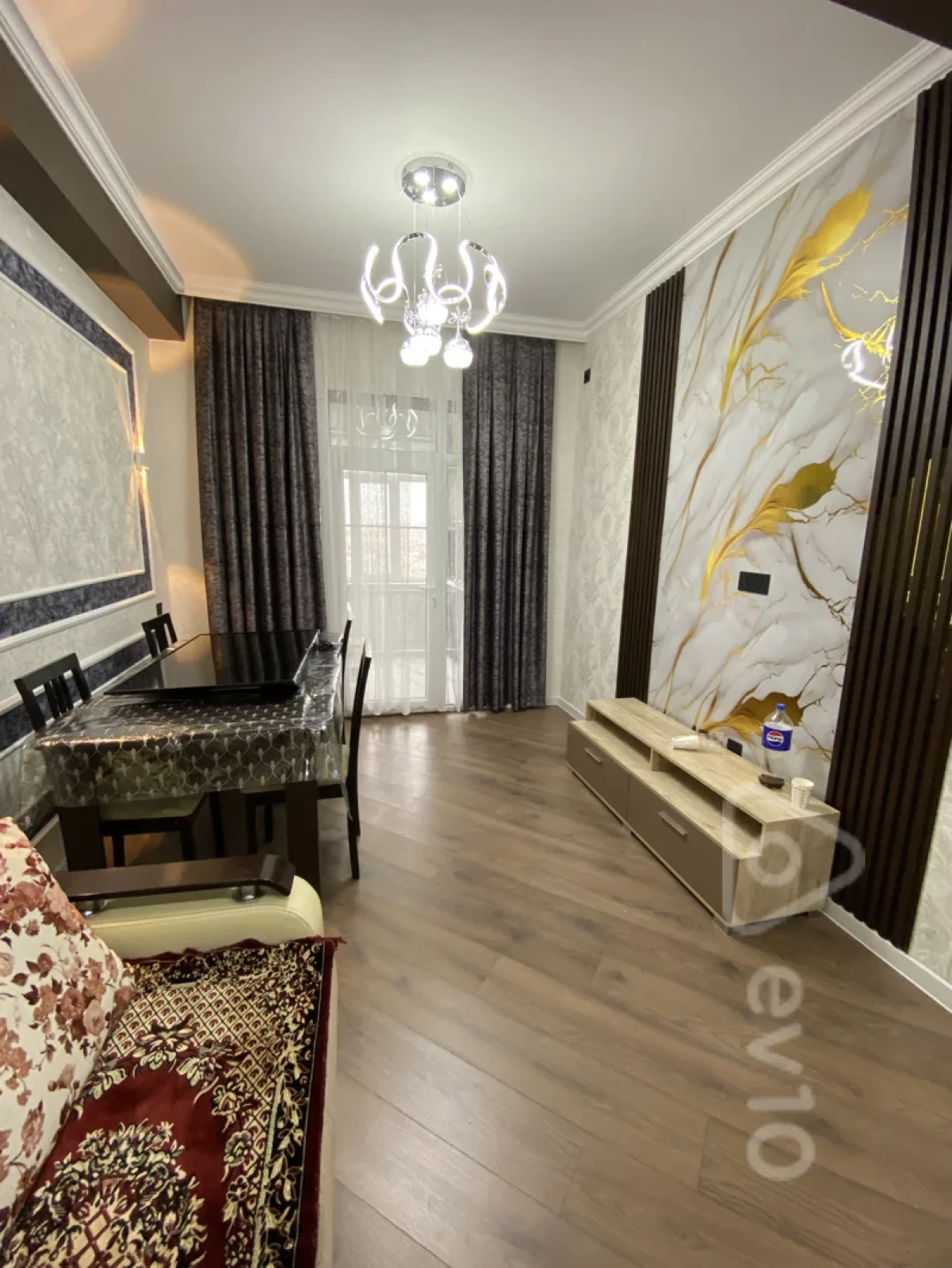 Kirayə verilir 3 otaqlı yeni tikili 70 m²