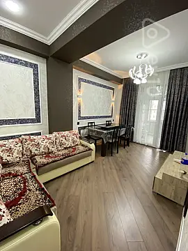 Kirayə verilir 3 otaqlı yeni tikili 70 m²