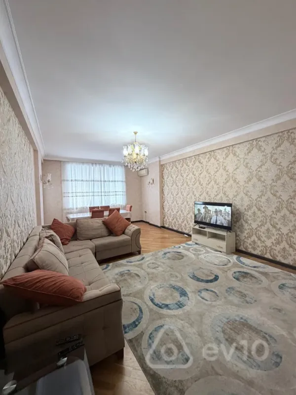 Satılır 2 otaqlı yeni tikili 100 m²